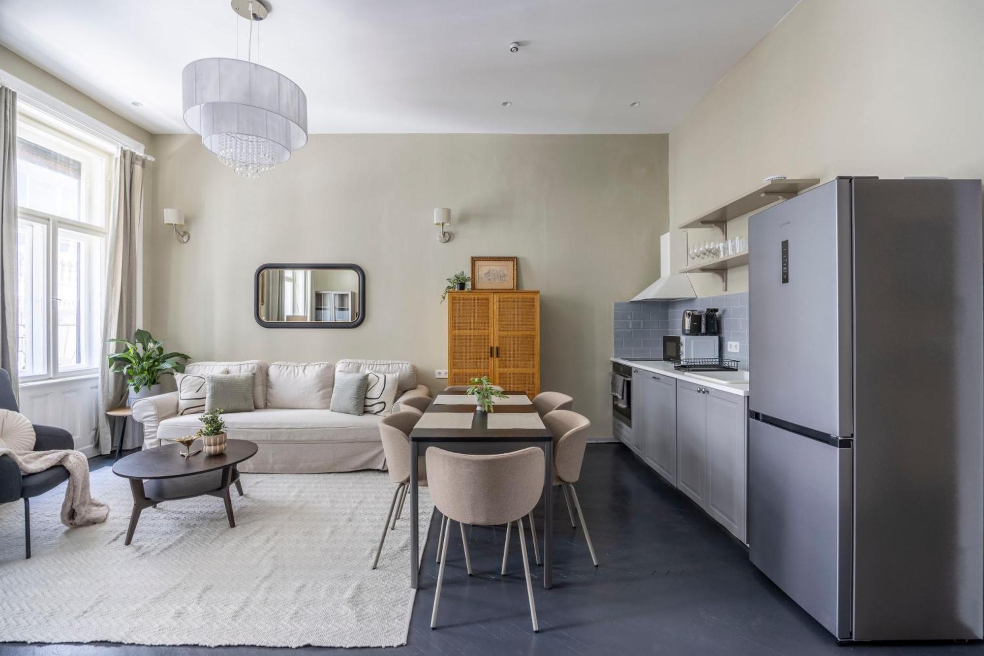 Charming Art Deco Style Apartment In The Heart Of بودابست المظهر الخارجي الصورة